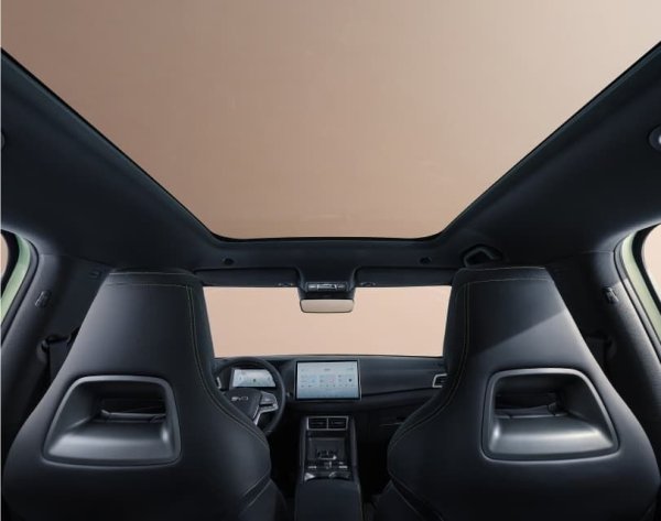 BYD Atto 2 BEV: Prosklená střecha Atto 2 BEV