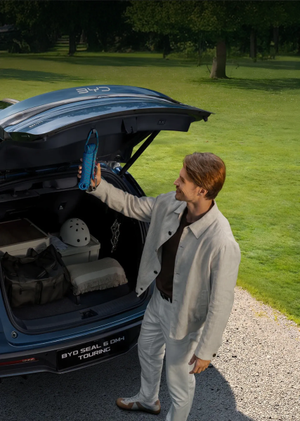 BYD Seal 6 DM-i Touring: Otevírání pátých dveří Sealu 6 DM-i Touring