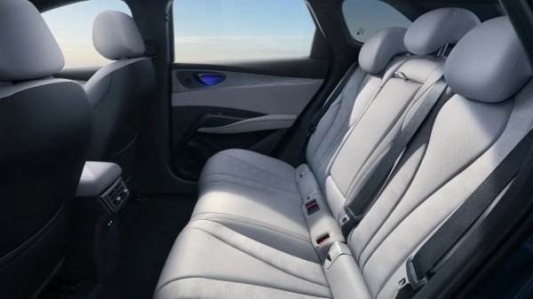 BYD Seal 6 DM-i Touring: Zadní řada sedadel Sealu 6 DM-i Touring
